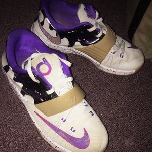 pb and j shoes